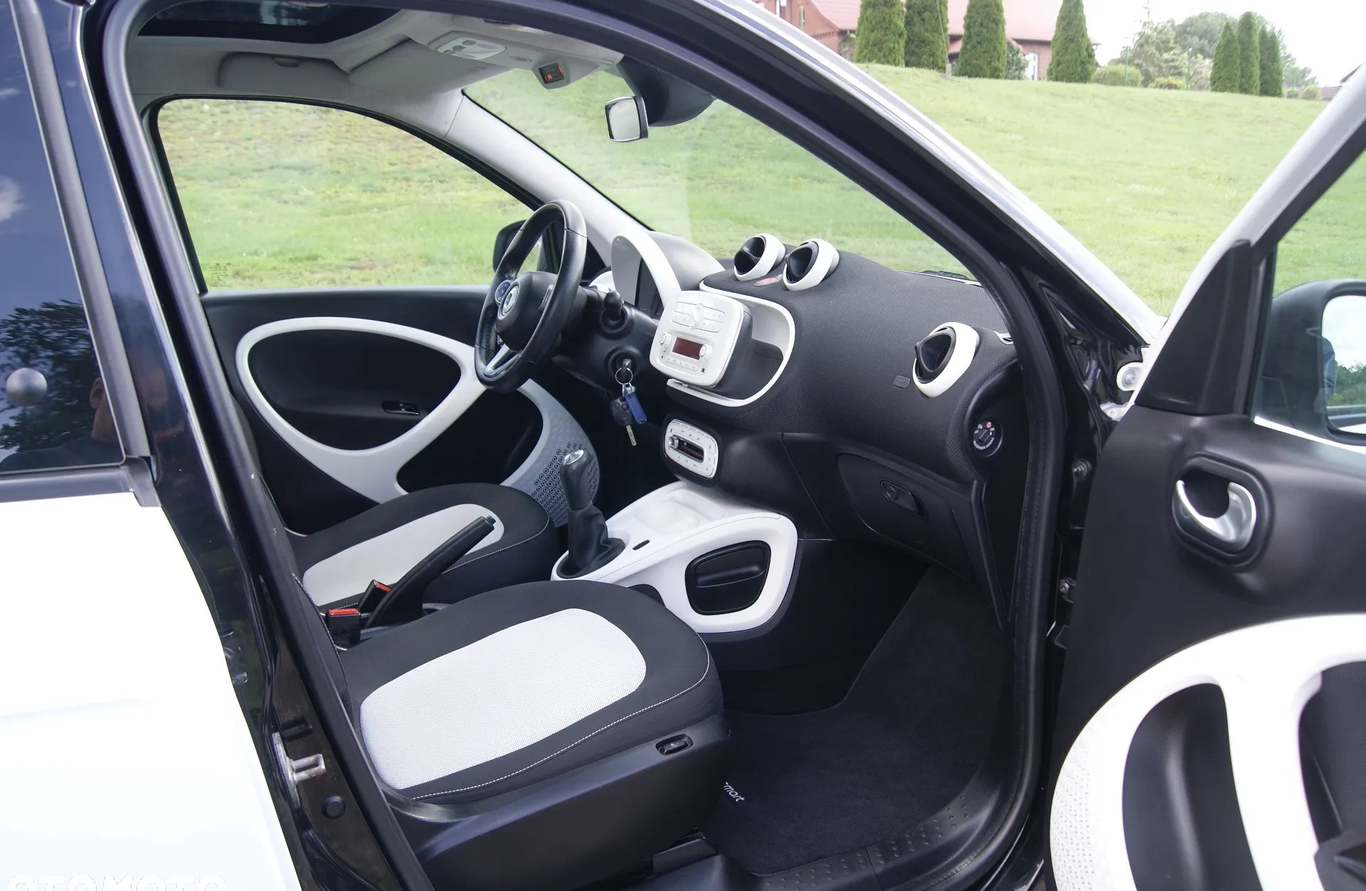 Smart Forfour cena 26000 przebieg: 175950, rok produkcji 2015 z Sierpc małe 191
